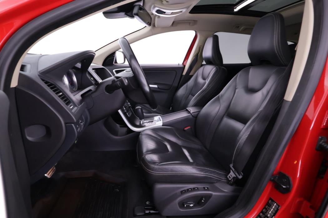 VOLVO XC60 2011