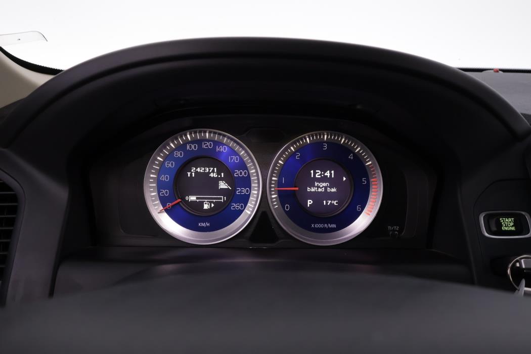 VOLVO XC60 2011