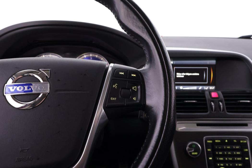 VOLVO XC60 2011