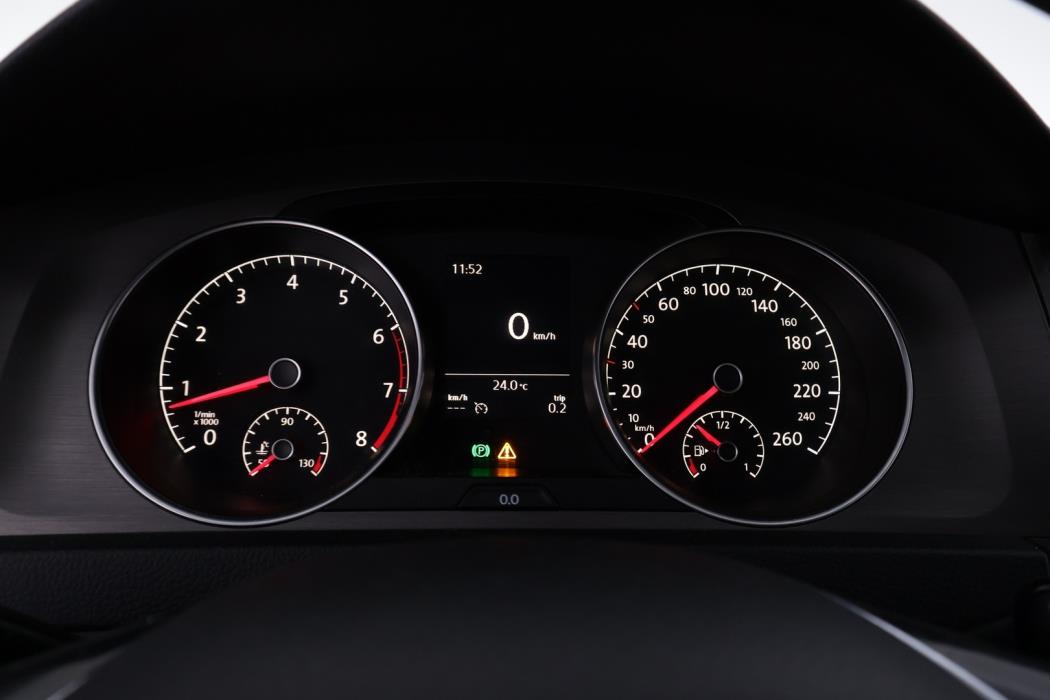 VOLKSWAGEN Golf 2013