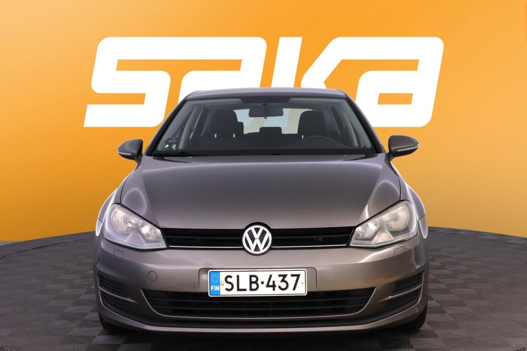 VOLKSWAGEN Golf 2013