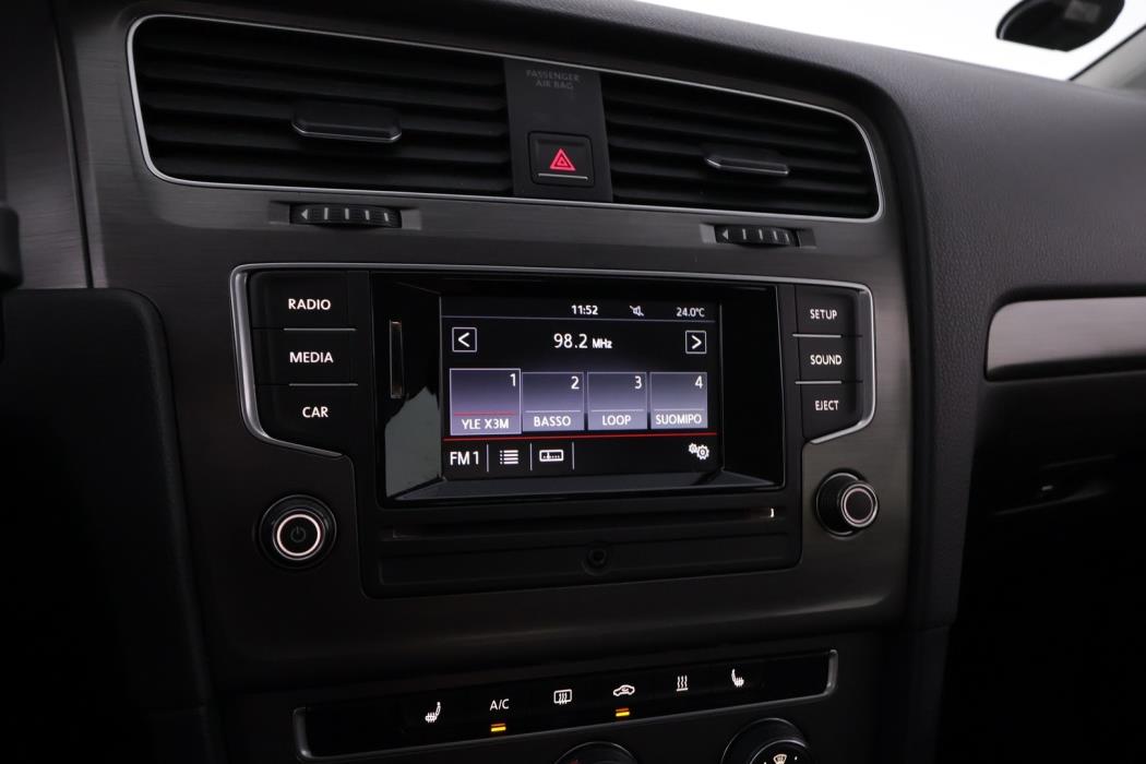 VOLKSWAGEN Golf 2013