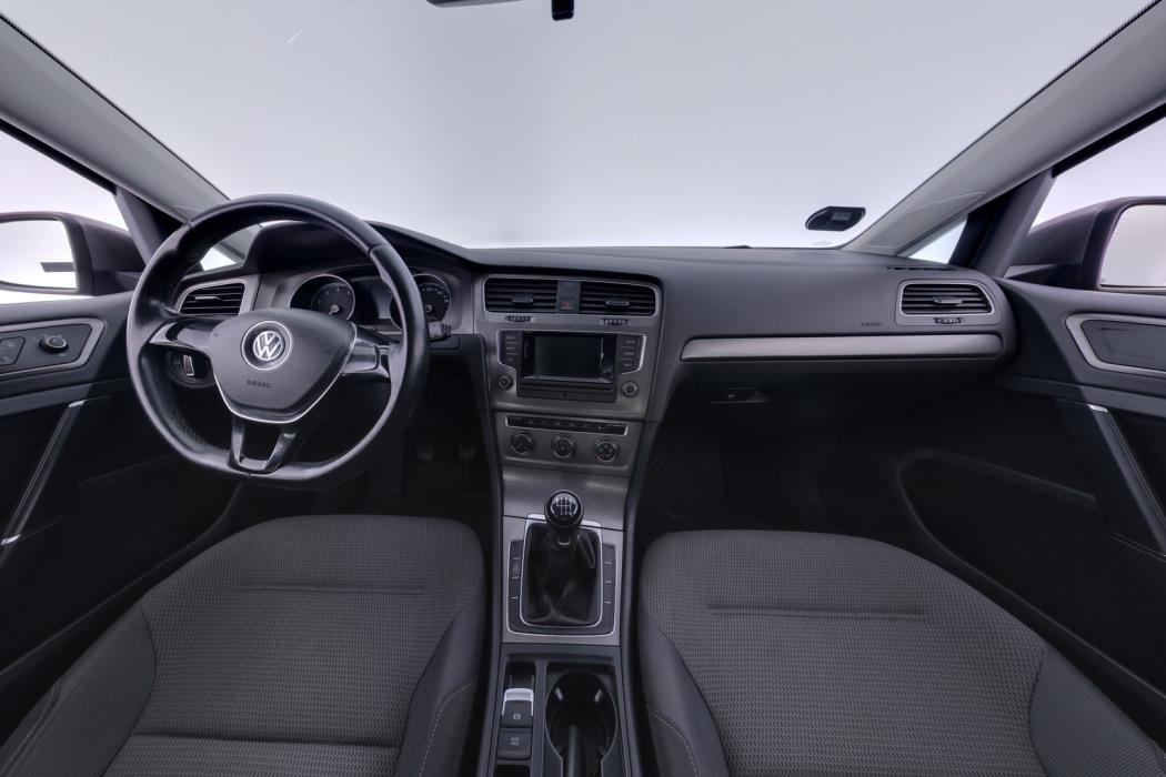 VOLKSWAGEN Golf 2013