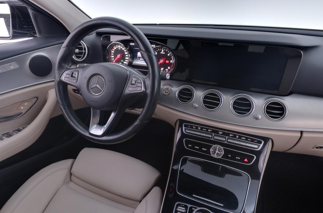 MERCEDES-BENZ E 2017