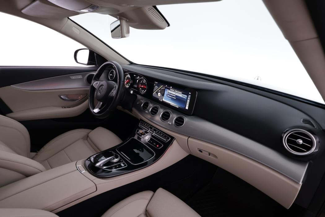 MERCEDES-BENZ E 2017