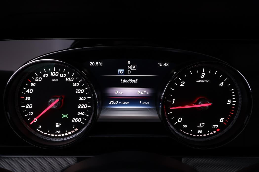 MERCEDES-BENZ E 2017