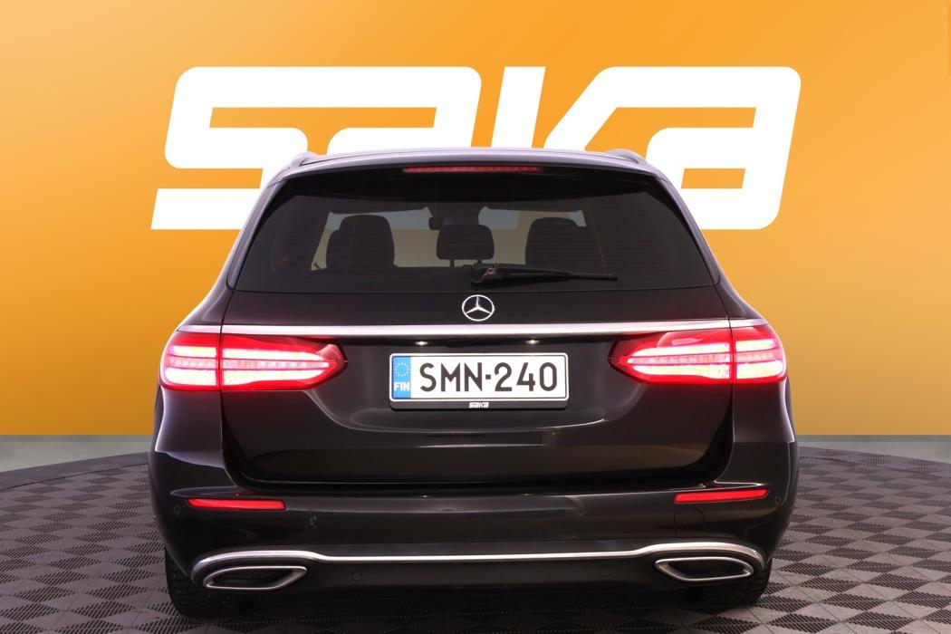 MERCEDES-BENZ E 2017