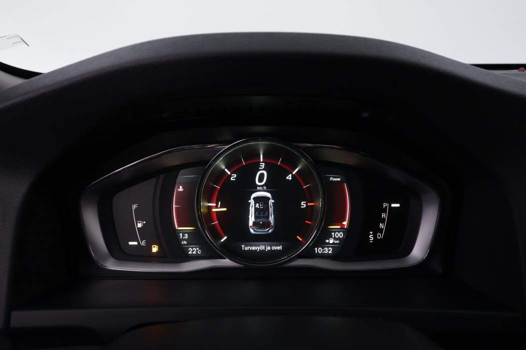 VOLVO V60 CROSS COUNTRY 2016