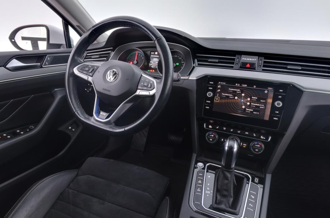 VOLKSWAGEN Passat 2020