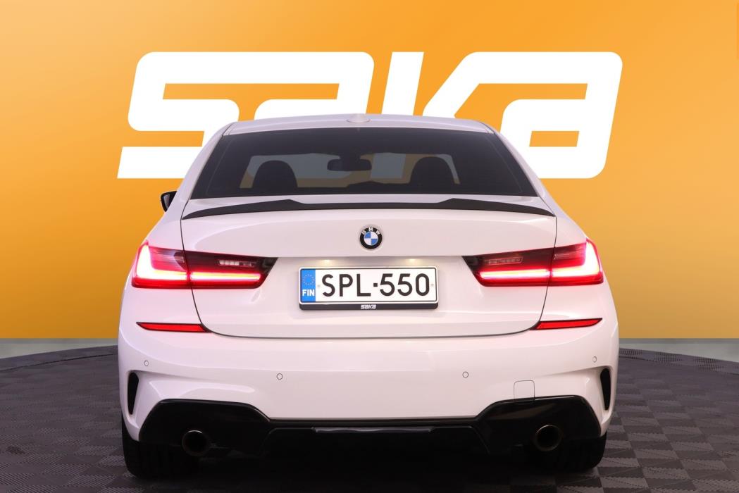 BMW 330 2020