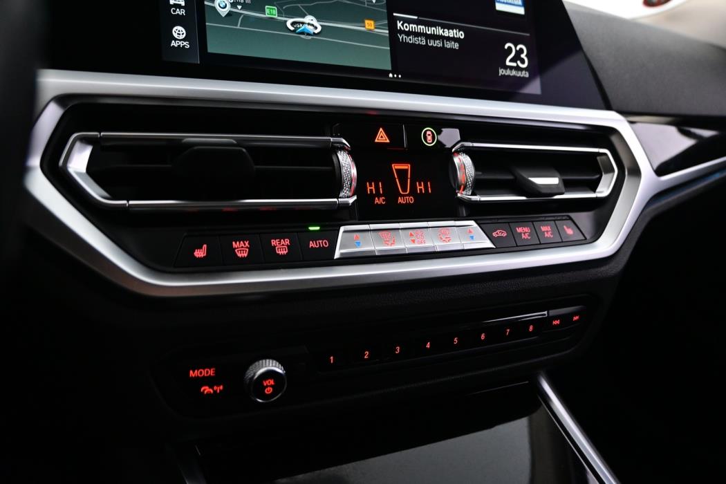 BMW 330 2021