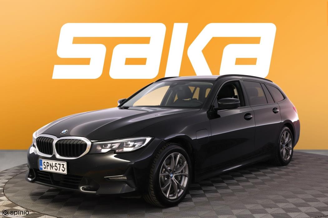 BMW 330 2021