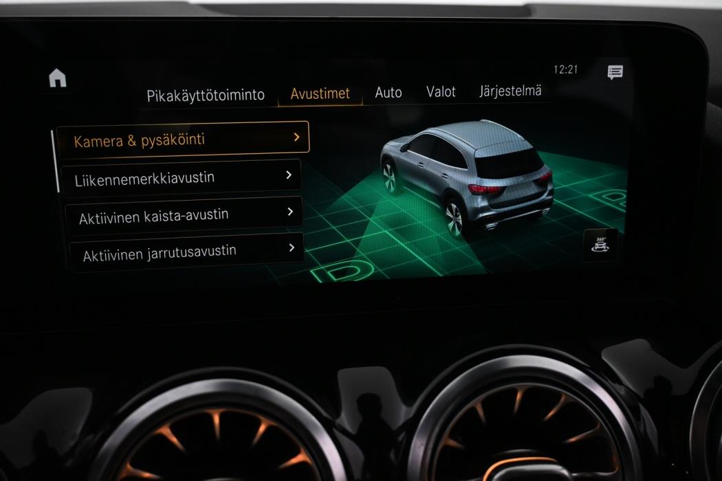 MERCEDES-BENZ GLA 2021