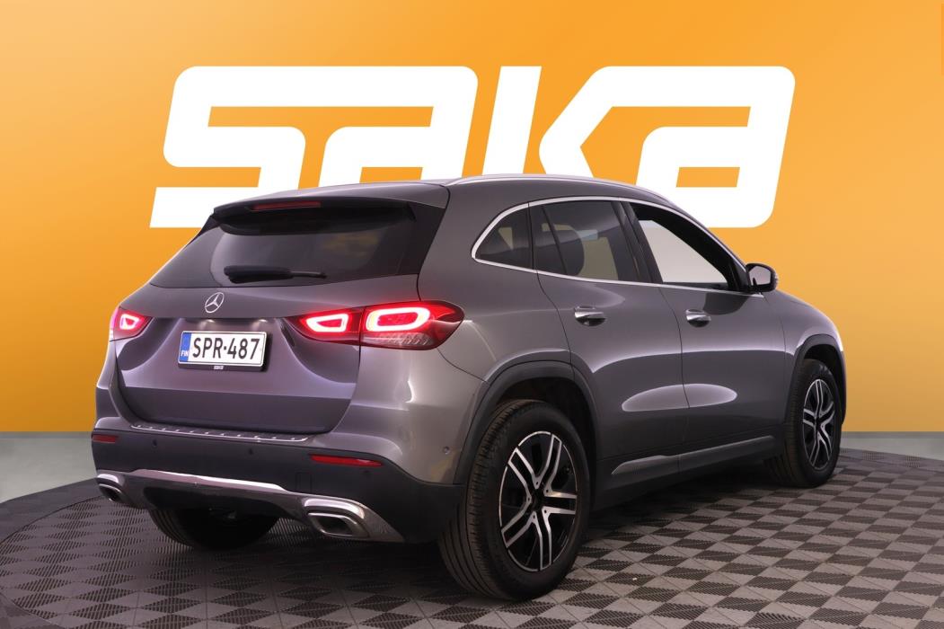 MERCEDES-BENZ GLA 2021