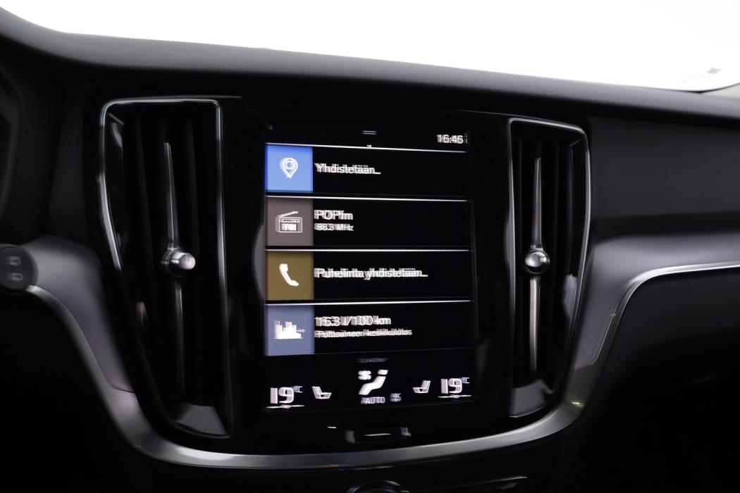 VOLVO V60 2021