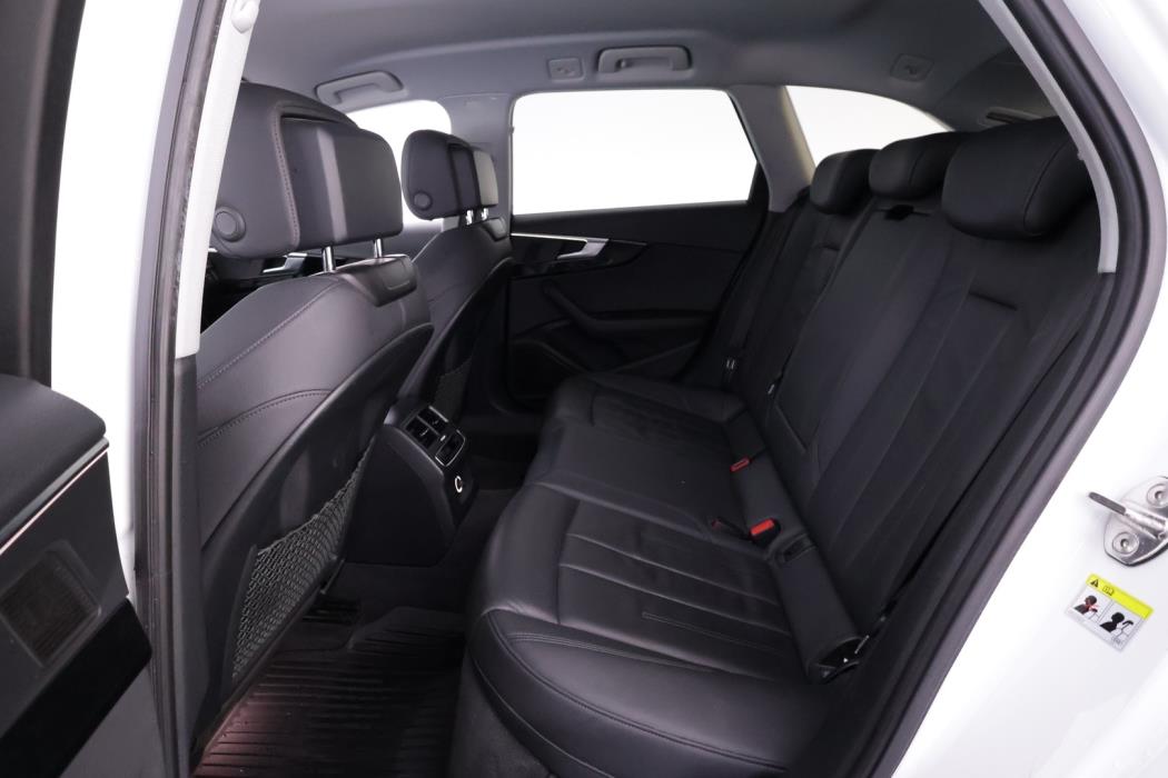 AUDI A4 2019