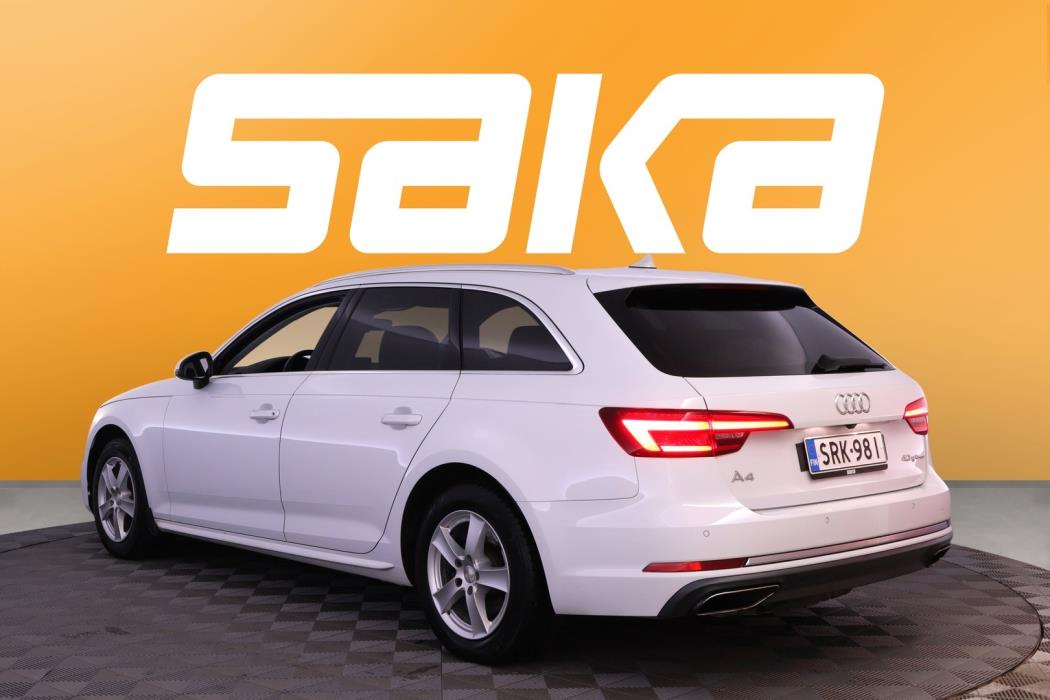 AUDI A4 2019