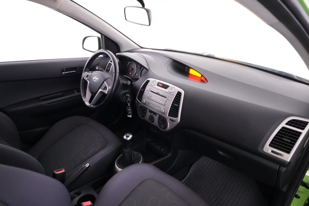 HYUNDAI i20 2009