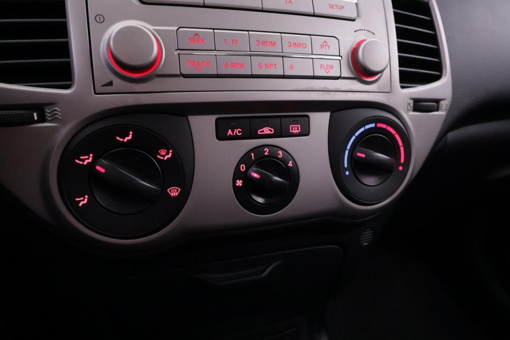 HYUNDAI i20 2009