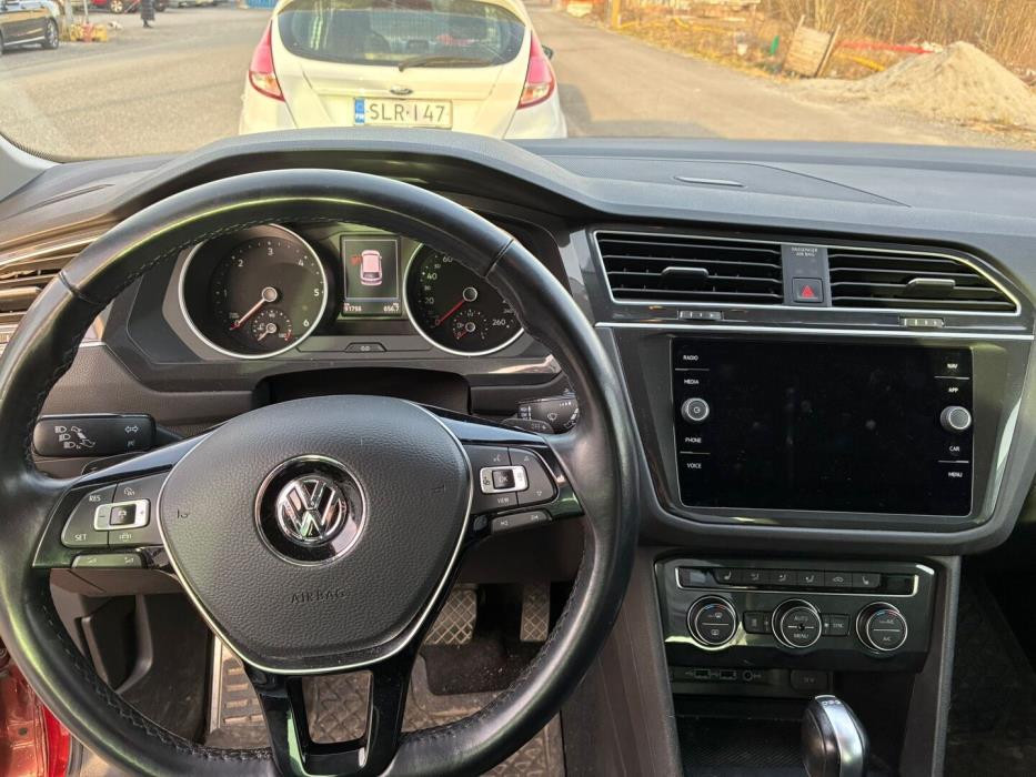 VOLKSWAGEN Tiguan 2019