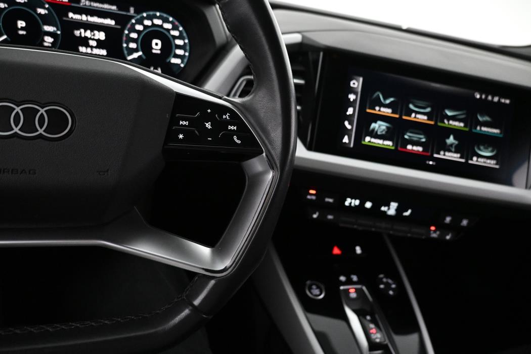 AUDI Q4 e-tron 2023