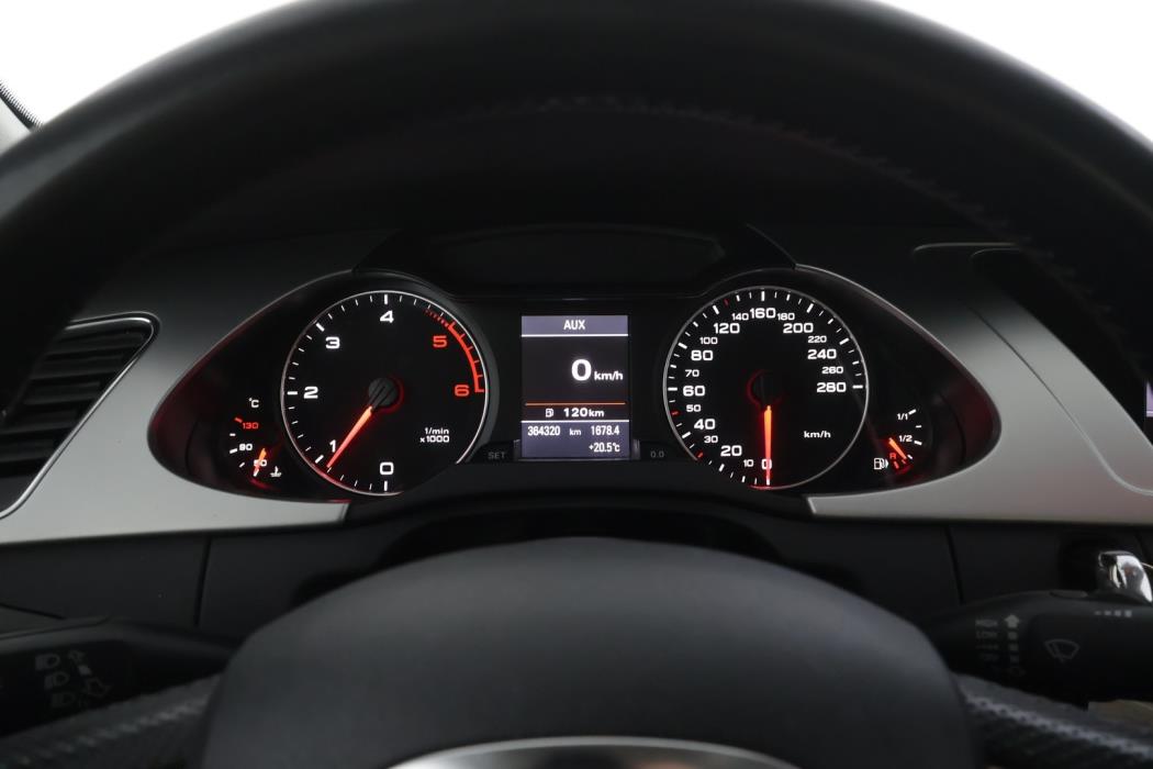 AUDI A4 2011