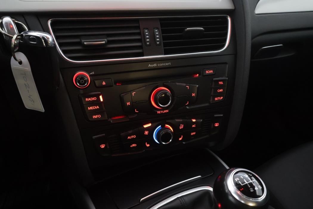 AUDI A4 2011