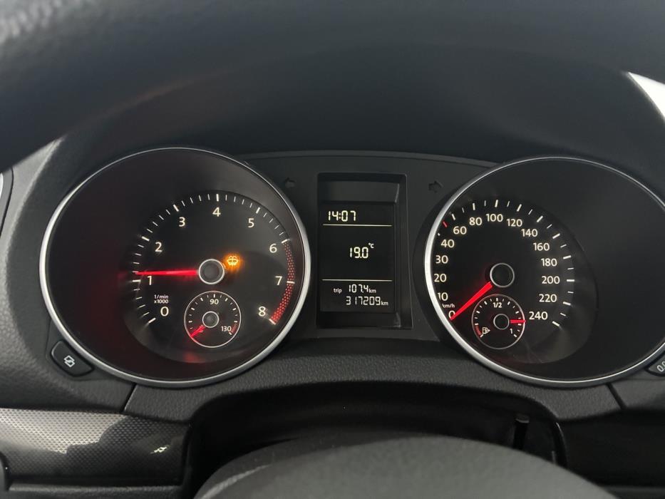 VOLKSWAGEN Golf 2010