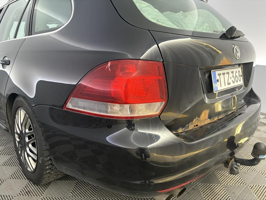 VOLKSWAGEN Golf 2010