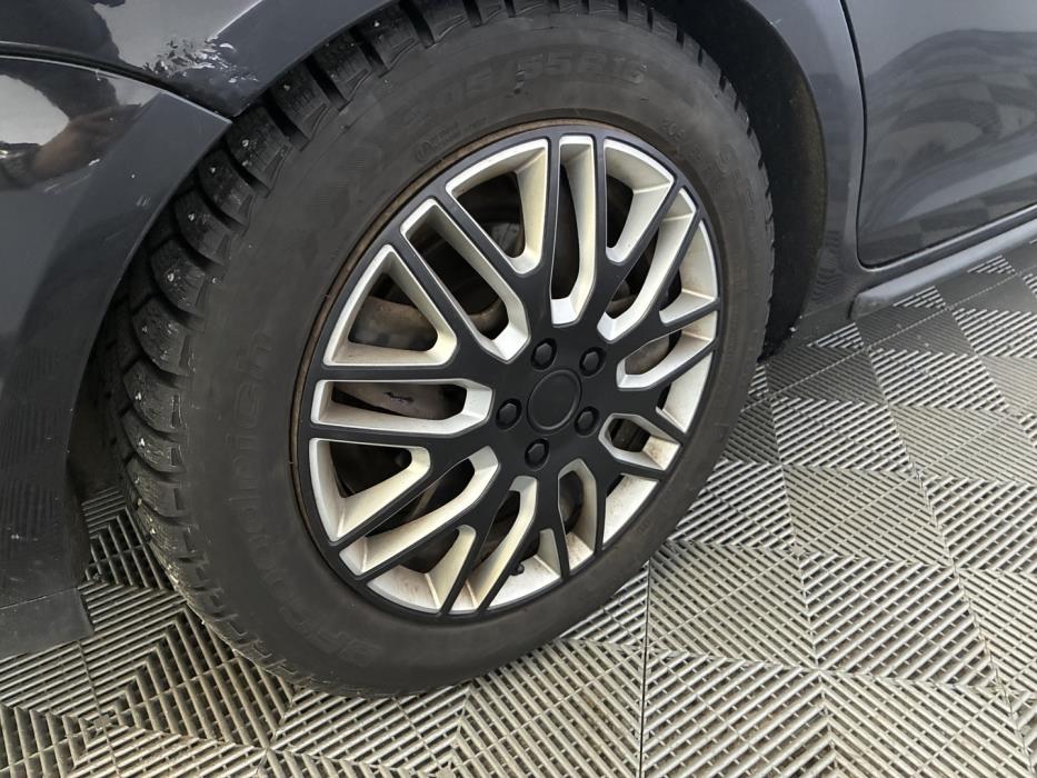 VOLKSWAGEN Golf 2010