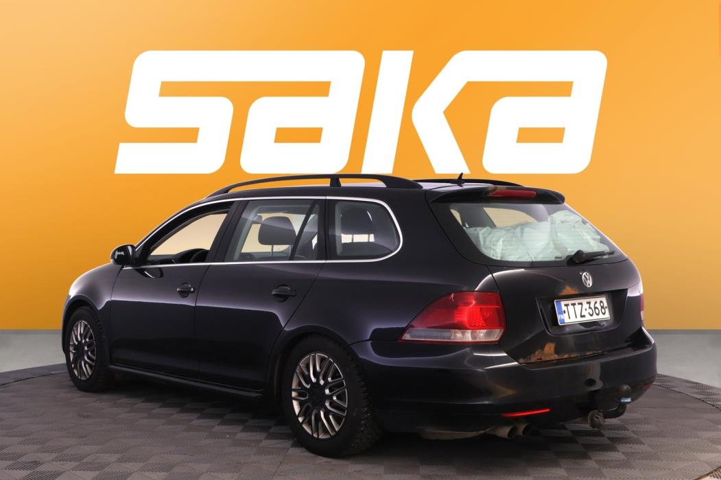 VOLKSWAGEN Golf 2010