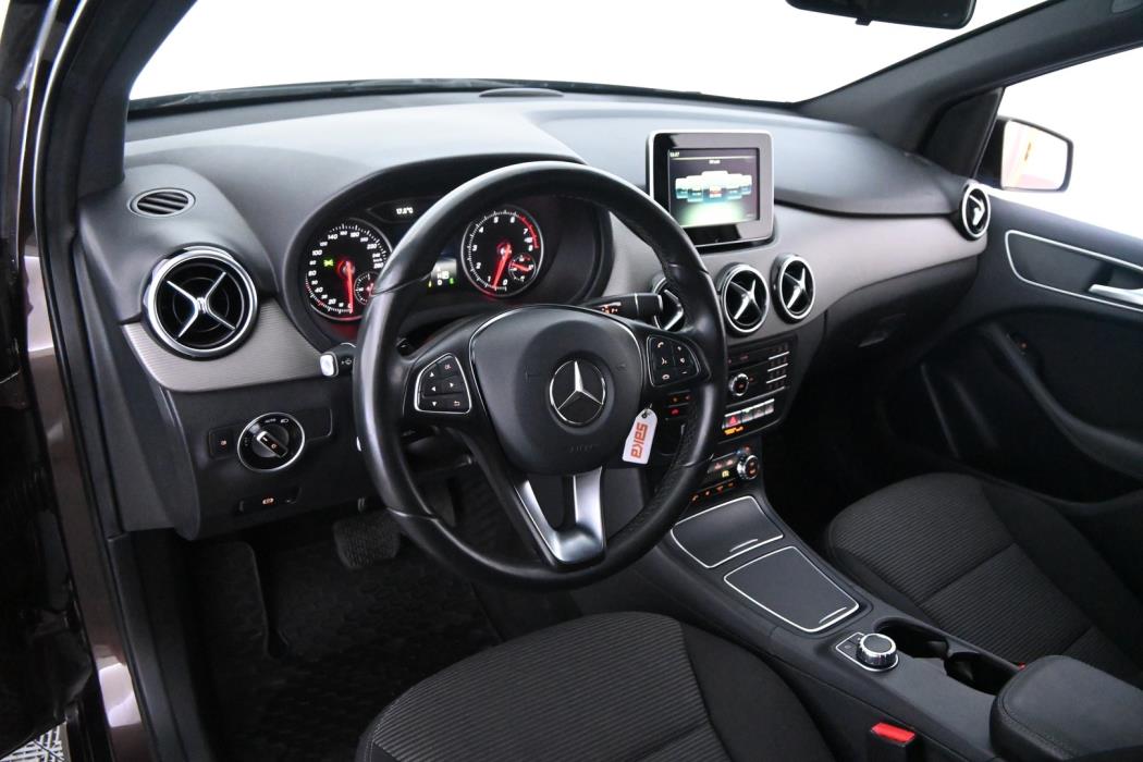 MERCEDES-BENZ B 2016