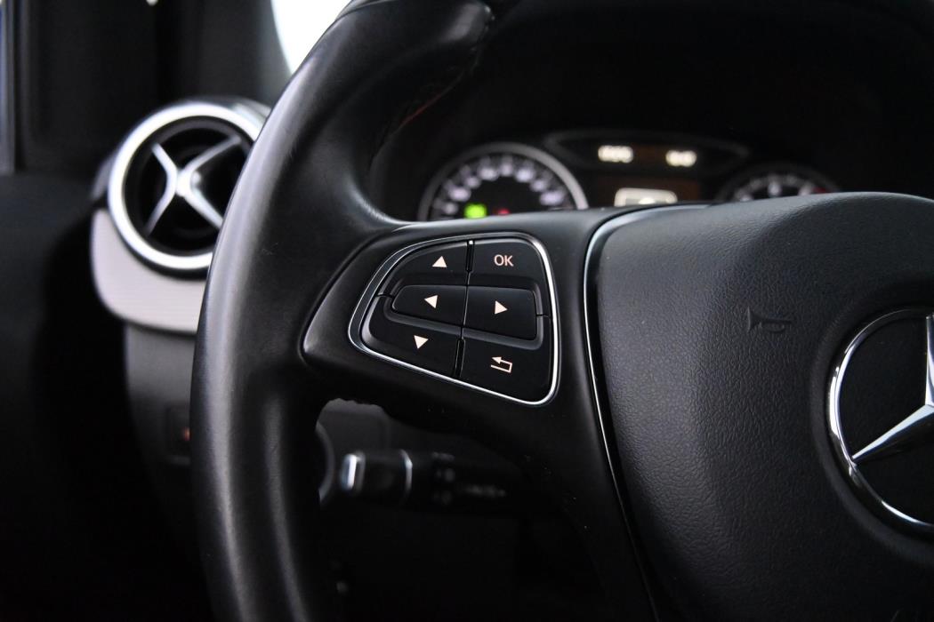 MERCEDES-BENZ B 2016