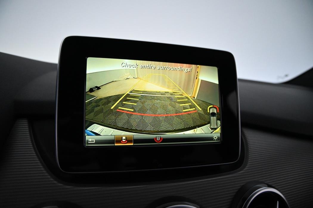 MERCEDES-BENZ B 2016