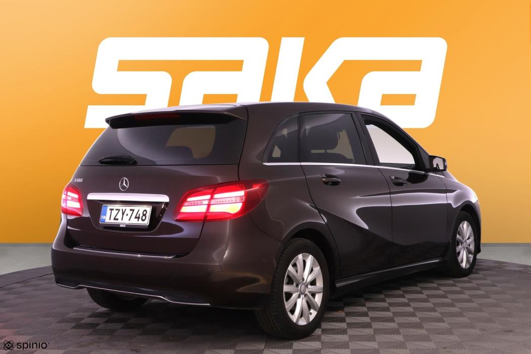 MERCEDES-BENZ B 2016