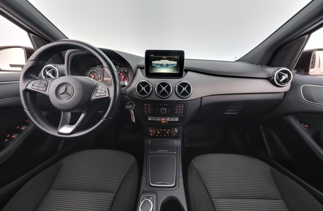 MERCEDES-BENZ B 2016