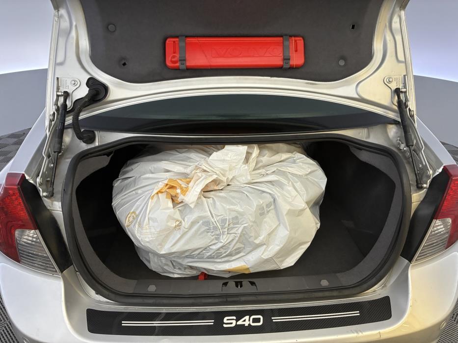 VOLVO S40 2010