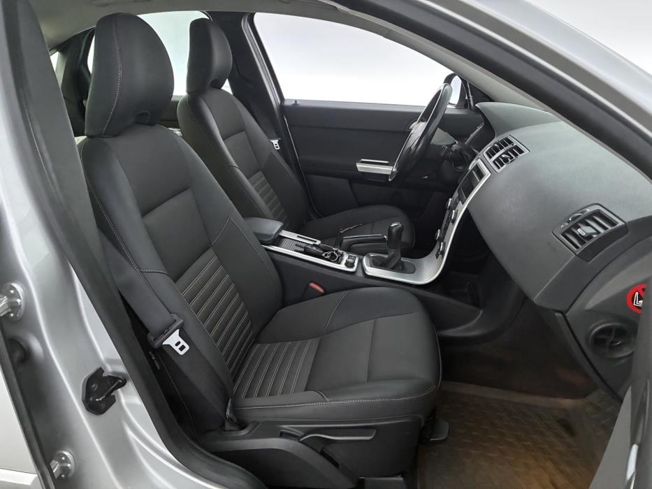 VOLVO S40 2010
