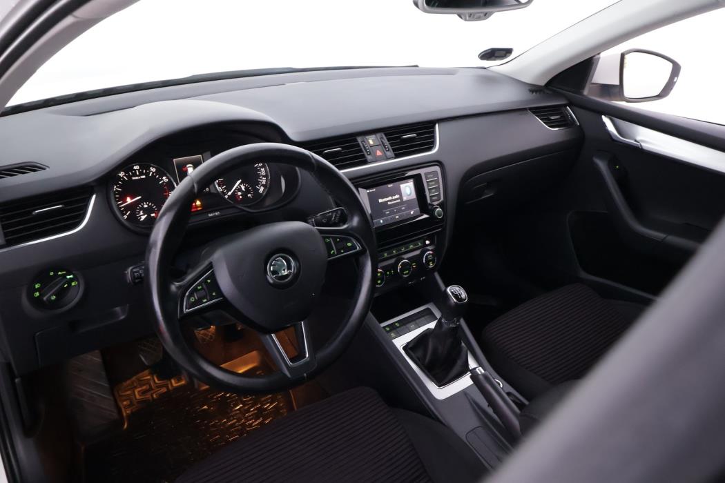 SKODA Octavia 2014