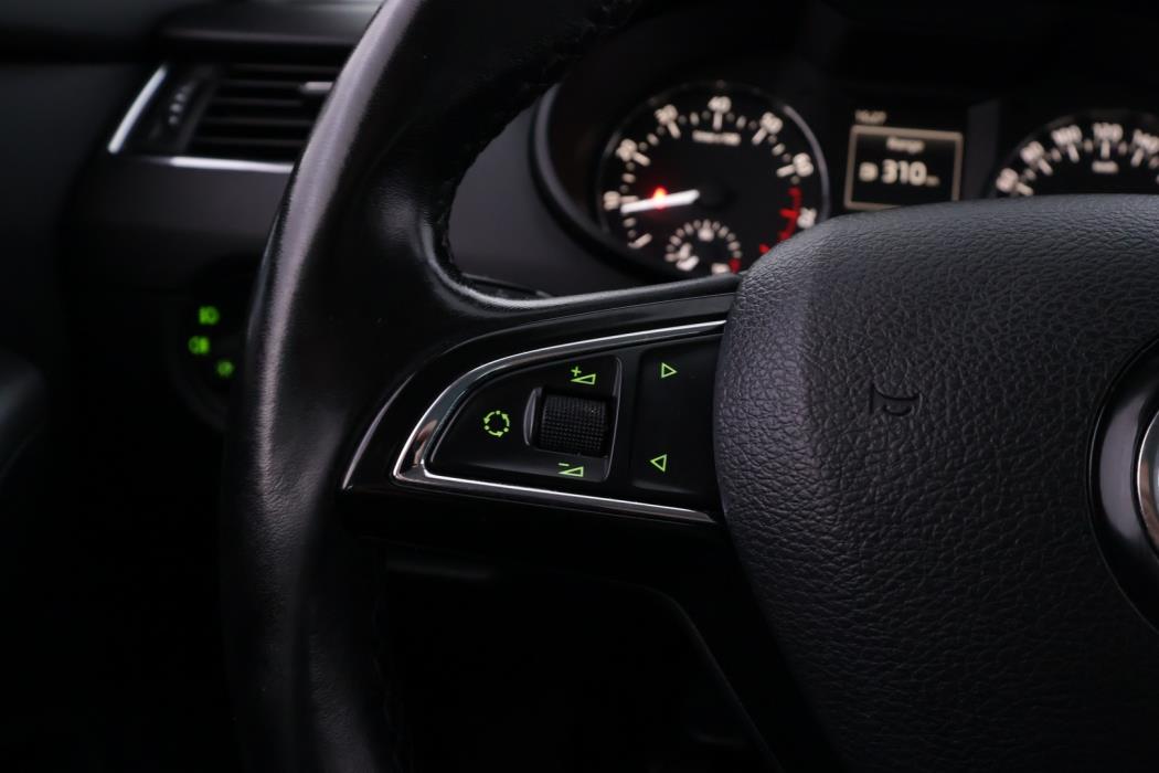 SKODA Octavia 2014