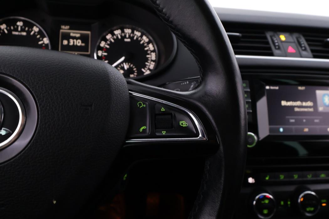 SKODA Octavia 2014