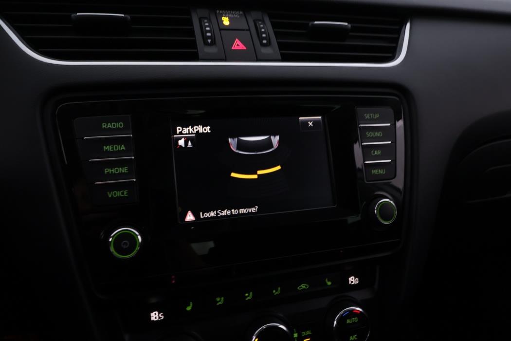 SKODA Octavia 2014