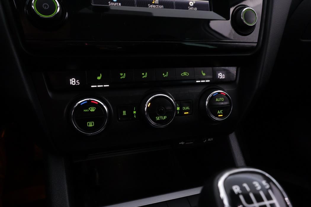 SKODA Octavia 2014