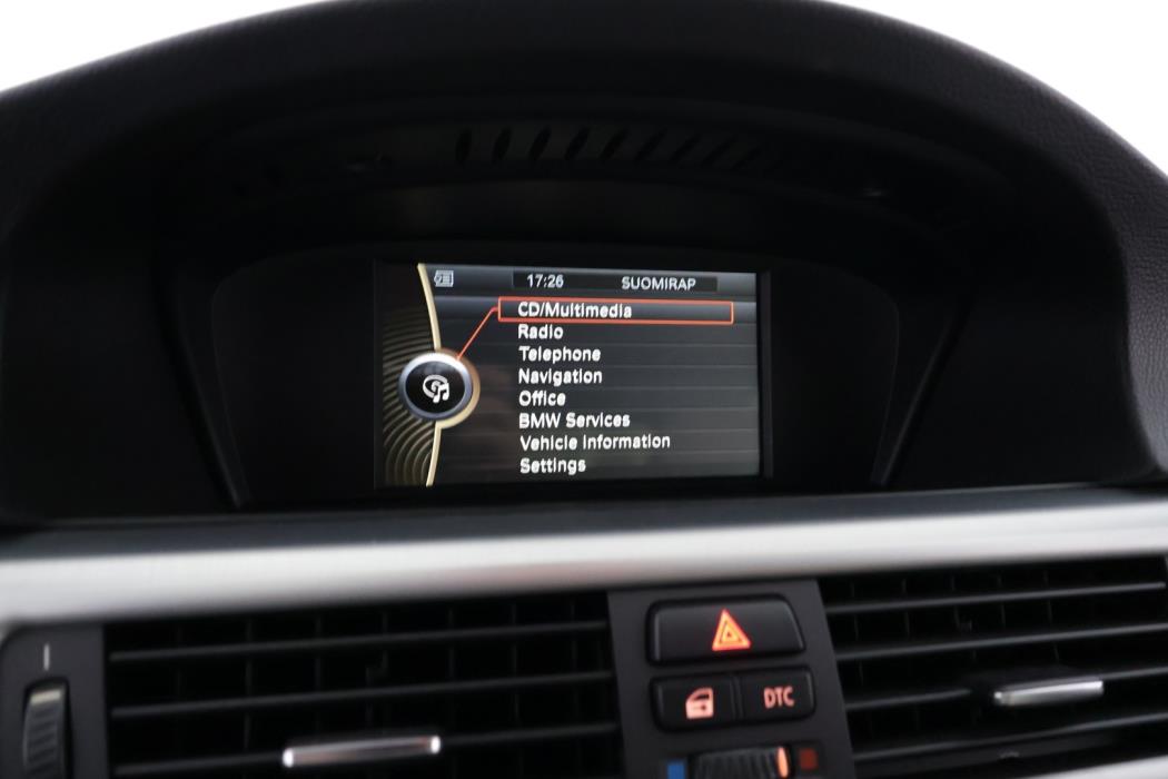 BMW 320 2011