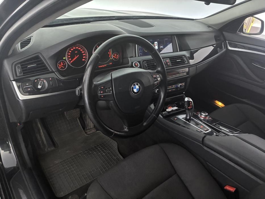BMW 525 2011