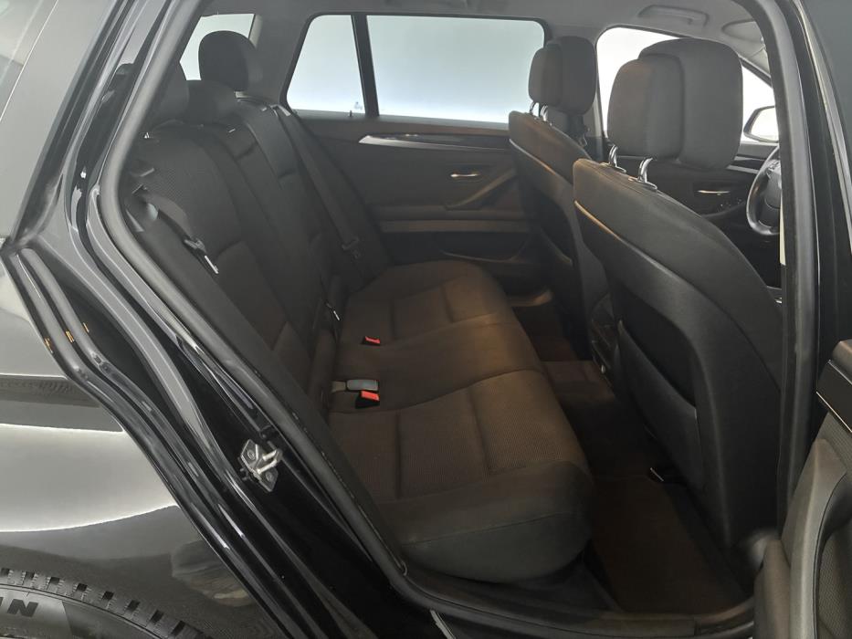 BMW 525 2011