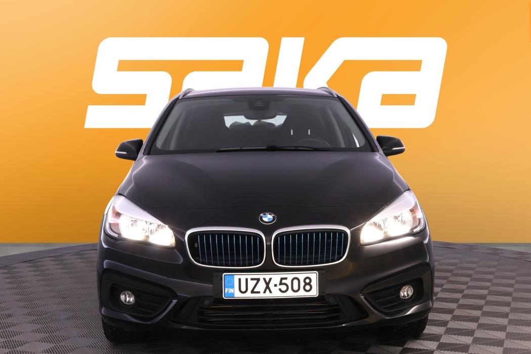 BMW 225 2018