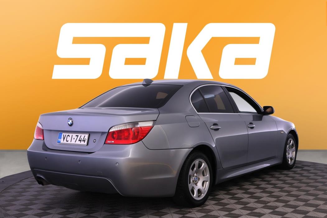 BMW 525 2005