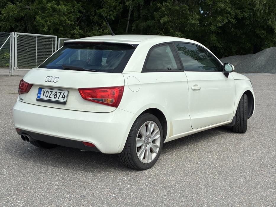 AUDI A1 2012