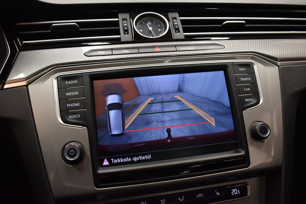 VOLKSWAGEN Passat 2017